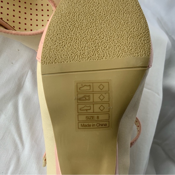 BAIT 1920's Style Kitten Heel T-strap Shoes, Pink Patent & Cream, Size 7.5 NWOT - Picture 3 of 9